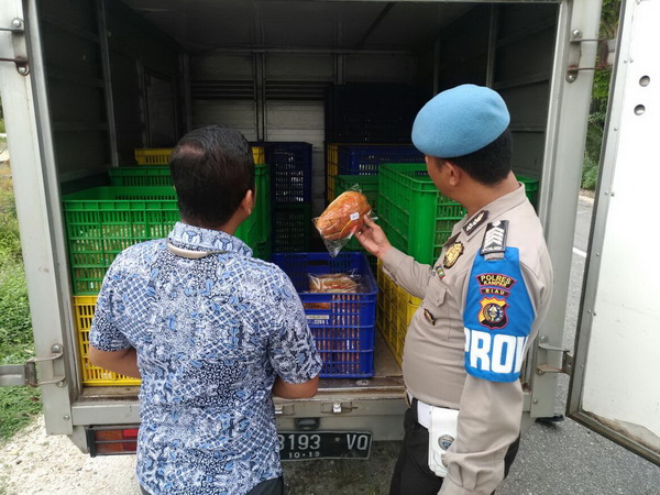 Polsek Ini Gelar Ops Cipkon Razia di Depan Mapolsek Perhentian Raja